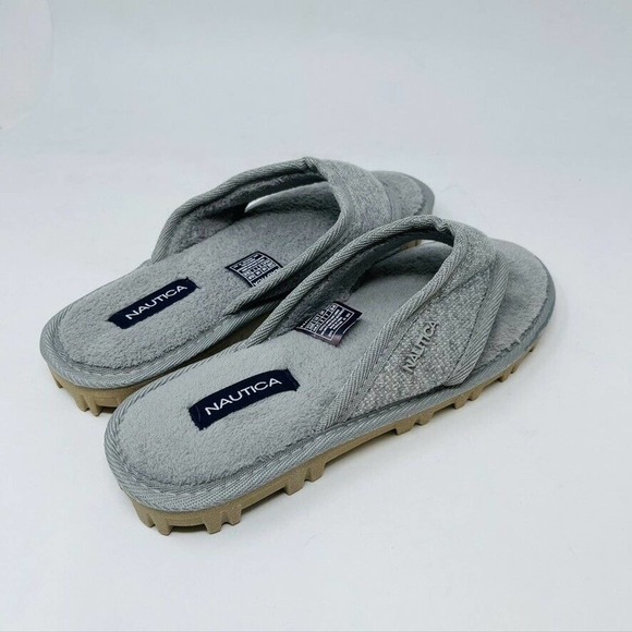 New Nautica Womans Sz 9M Fuzzy Faux Fur Gray Slip-On Slippers Hard Bottoms NWT - Picture 7 of 8